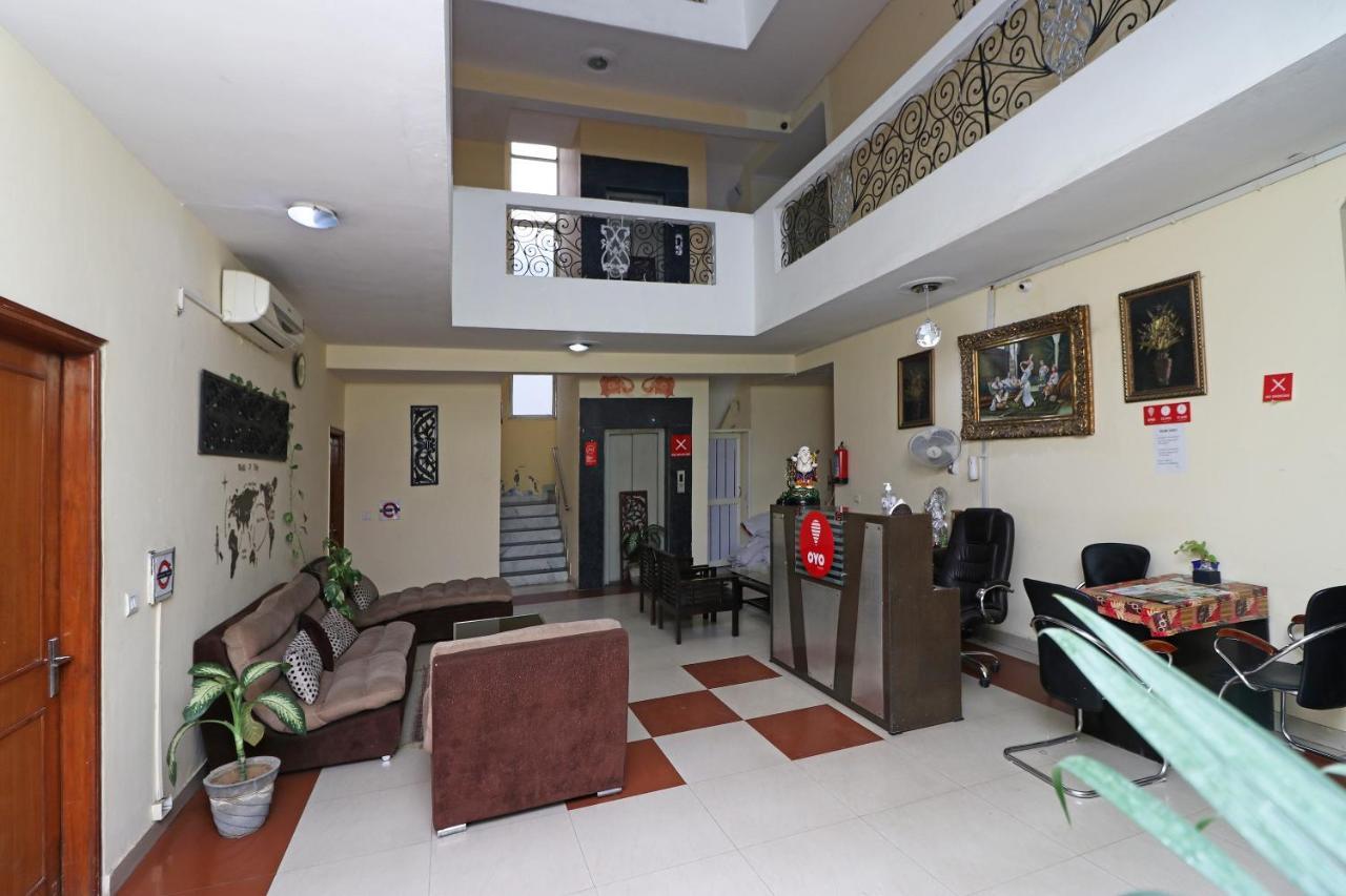 Oyo 6608 Sector 56 Hotel Badshahpur Buitenkant foto